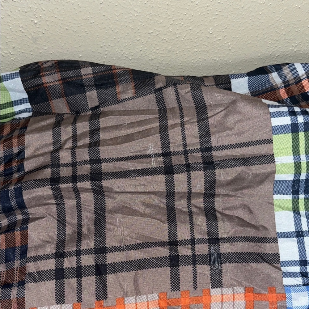 Colorful Plaid comforter - Picture 6 of 9